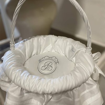 corbeille en osier blanc